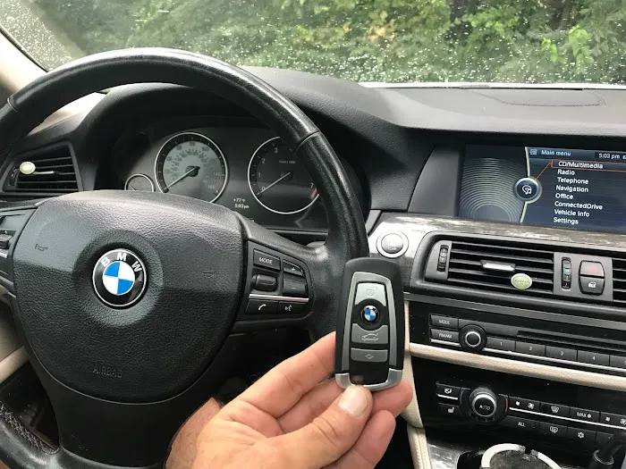 Automotive Key Picture 6