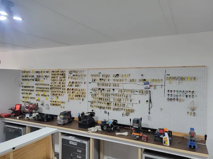 Locks Keys and Emergencies LLC Picture 6