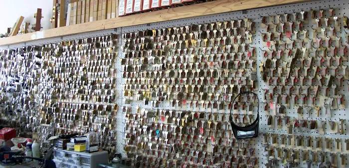 Blue Star Safe & Locks Picture 2