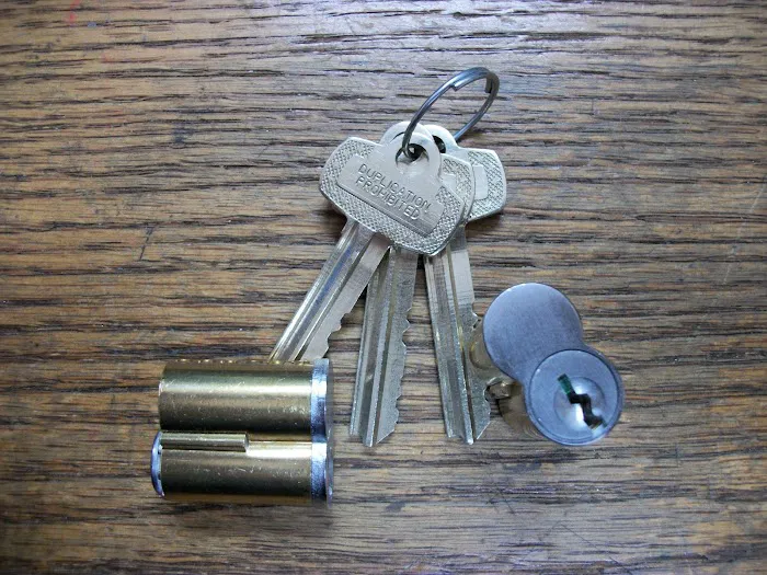 Blue Star Safe & Locks Picture 9