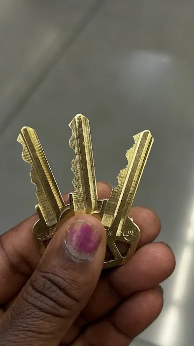 KeyMe Locksmiths Picture 1