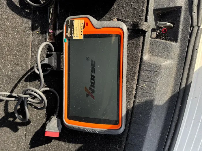 K&G Locksmith Picture 4