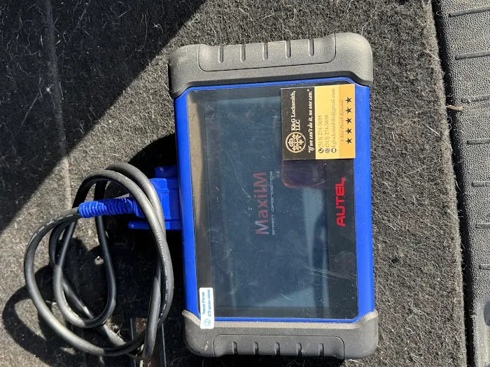 K&G Locksmith Picture 8