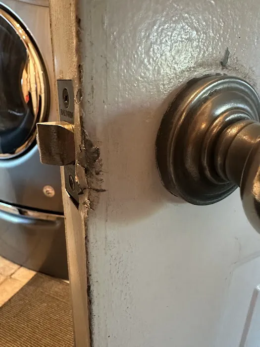 KeyMe Locksmiths Picture 9