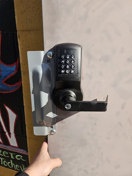 JnB Lock & Key Picture 9