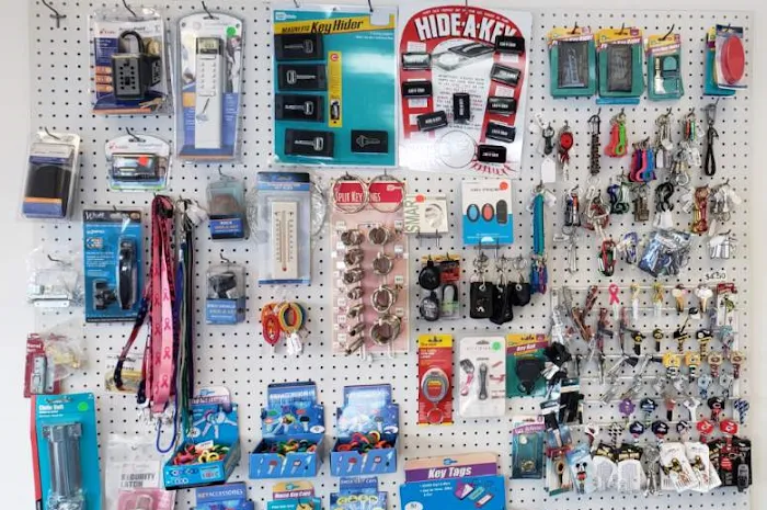 B & B Lock and Key Picture 5