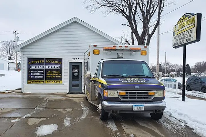 B & B Lock and Key Picture 3