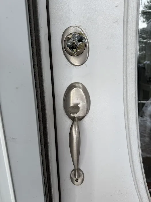 KeyMe Locksmiths Picture 9