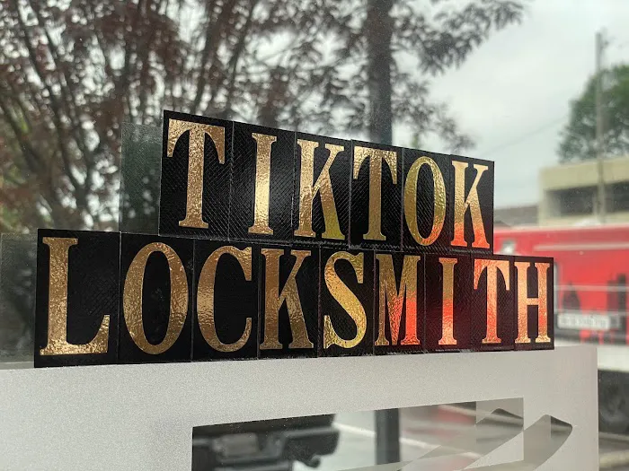 TikTok Locksmith Picture 10