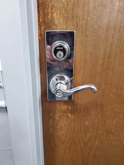 KeyMe Locksmiths Picture 7