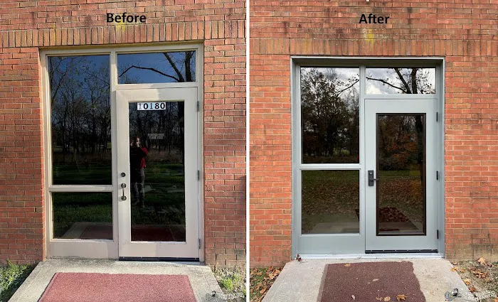 The Flying Locksmiths Picture 4