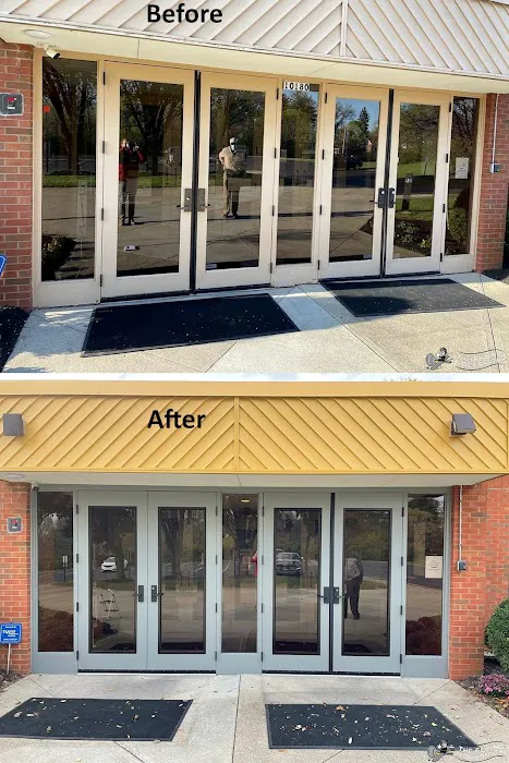 The Flying Locksmiths Picture 7