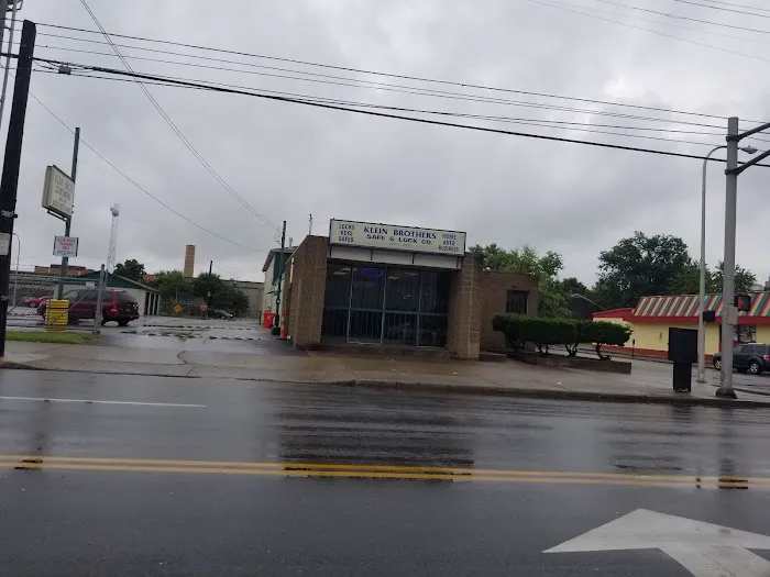 Klein Brothers Locksmith & Safe Co Picture 3