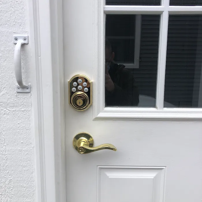 Maximus Lock and Key LLC Picture 9