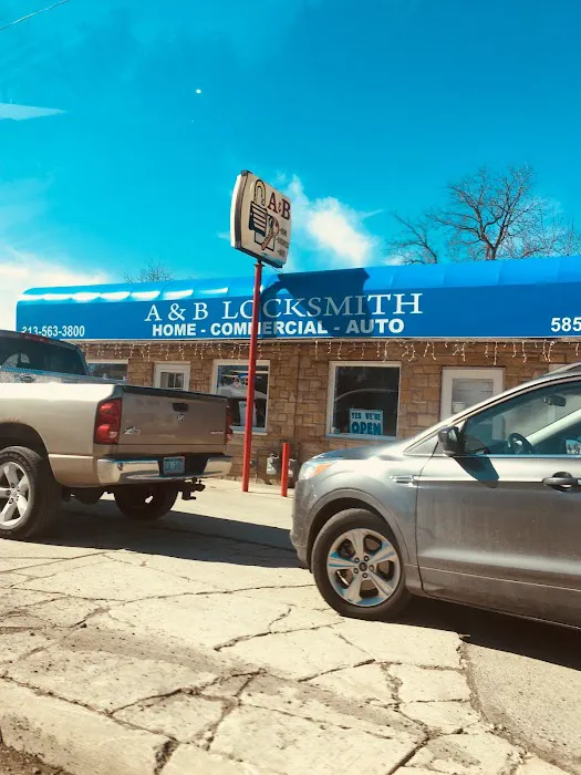 A & B Locksmiths Picture 8