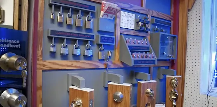 A & B Locksmiths Picture 3