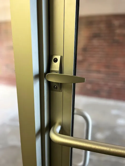 U.S LOCKSMITH Picture 3