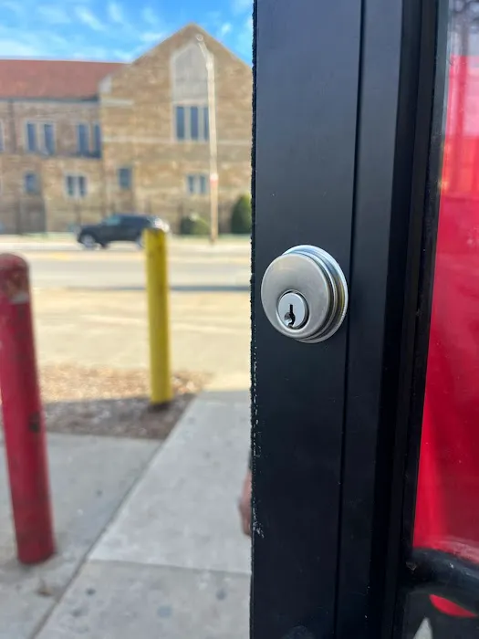 U.S LOCKSMITH Picture 2