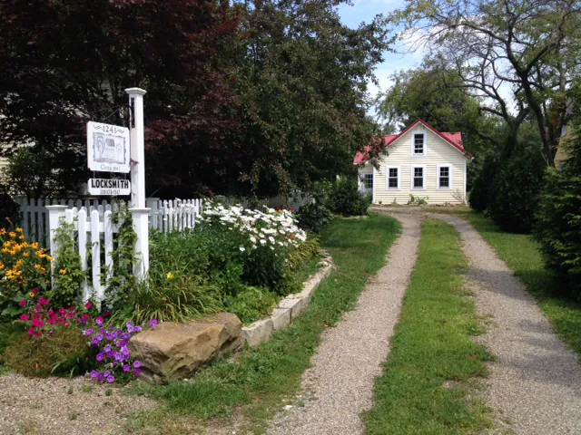 County Lock LLC - Medina/Summit Picture 2