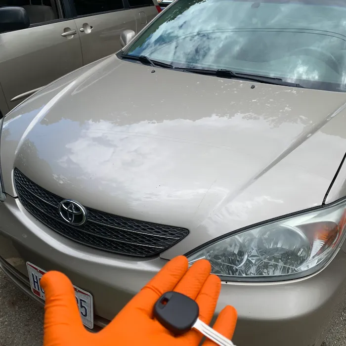 E.B LOCKSMITH SERVICES- CAR KEY MADE LLC Picture 3