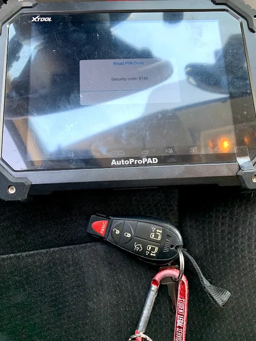 E.B LOCKSMITH SERVICES- CAR KEY MADE LLC Picture 9