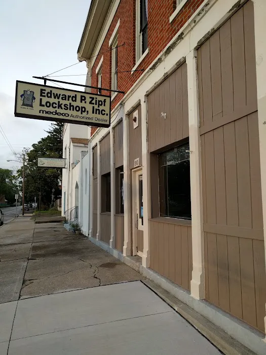 Ed Zipf Lockshop Picture 1