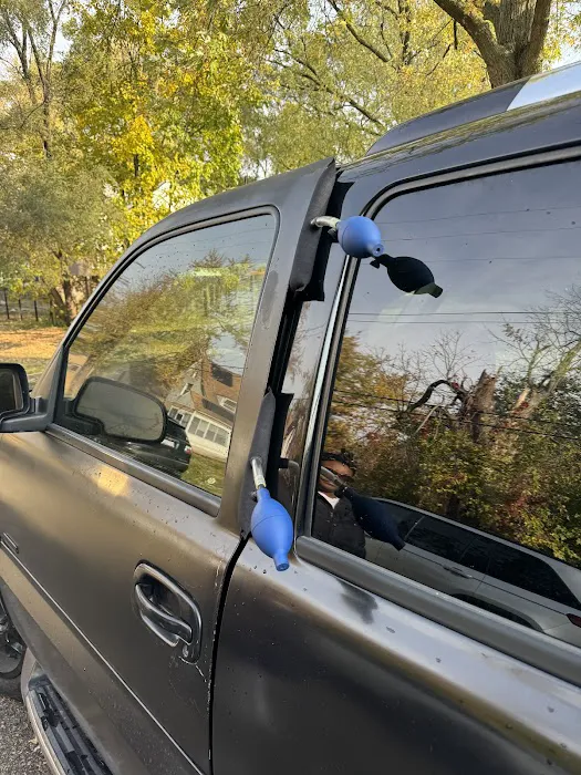 IDD locksmith . Picture 1