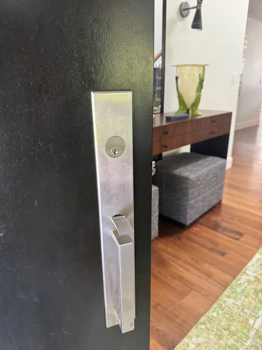 IDD locksmith . Picture 2