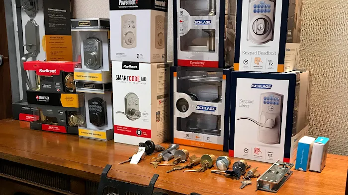 EZ LOCKSMITH Picture 10