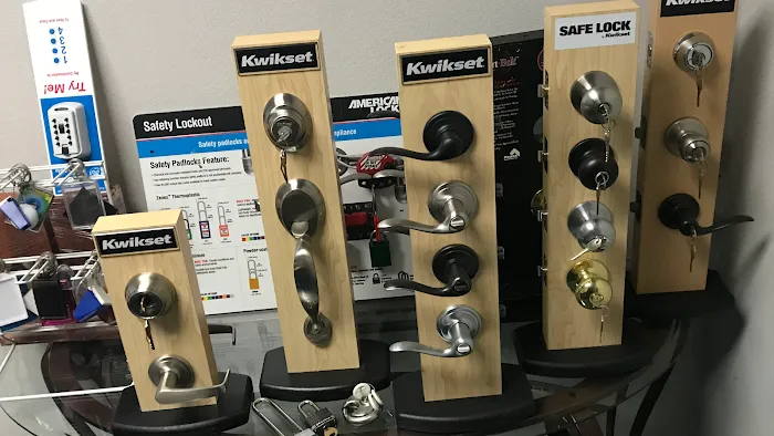 EZ LOCKSMITH Picture 6