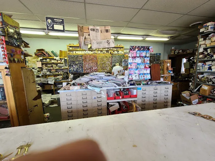 Bills Fixit Shop Picture 5