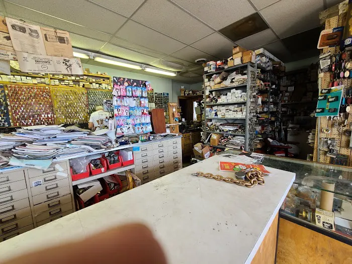 Bills Fixit Shop Picture 1