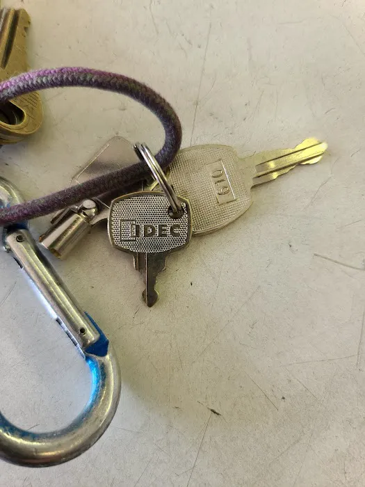 Bills Fixit Shop Picture 8