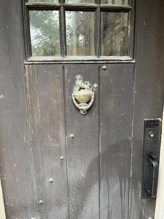 Bills Fixit Shop Picture 2