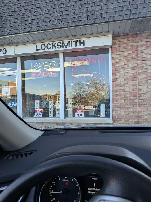 Fred’s Key Shop & Locksmith Picture 2