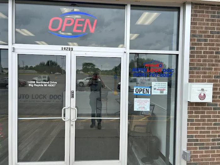 The Auto Lock Doc Picture 1