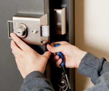 The Benefits of Combining Physical and Electronic Security Measures