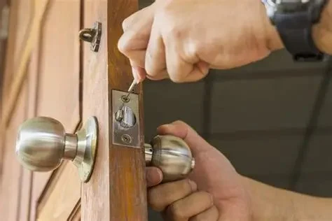 How to Protect Your Home from Lock Cracking: Locksmith Tips for Maximum Security