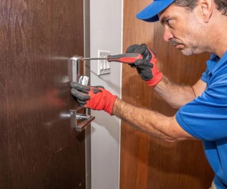 How to Choose a Licensed Locksmith for Peace of Mind