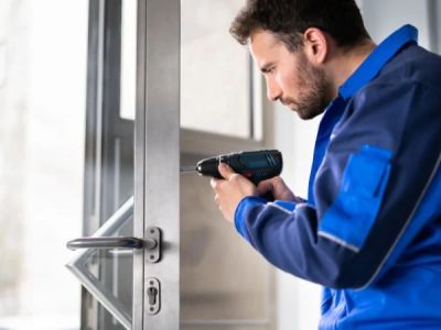 The Risks of Cheap Locksmith Services and How to Avoid Them