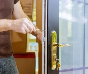 How to Secure Entry Doors With Multiple Lock Types