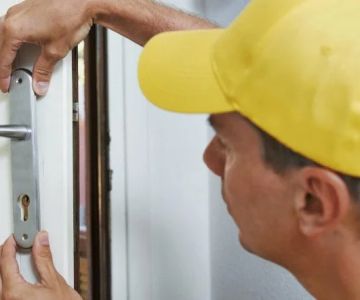 Locksmith Advice: How to Identify a Reliable Locksmith Quickly