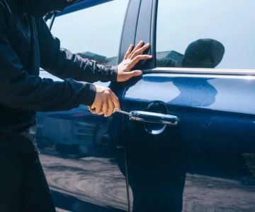 How to Protect Your Car From Being Broken Into