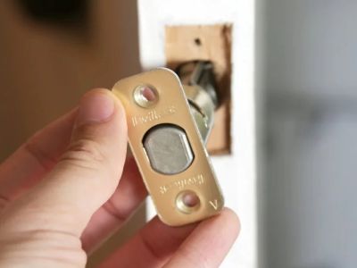 How to Replace Old Locks Without Compromising Security