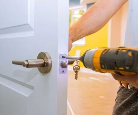 How Much Does It Cost to Replace Apartment Locks Near Me