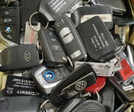 Lost Car Keys No Spare? Locksmith Solutions and Replacement Options