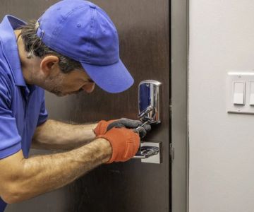 Can a Locksmith Replace Smart Lock Systems Near Me