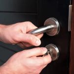 What to Do If Your Key Won’t Come Out of the Lock | Locksmith Finder