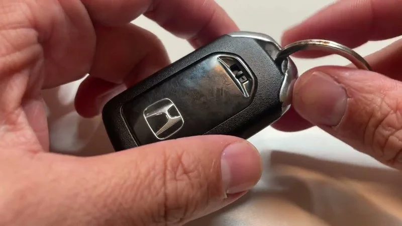 Key Fob Replacement Cost in the US: Comparing Locksmiths and Dealership Prices