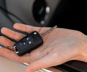Can Locksmiths Replace Car Keys with Chips and Transponders: Expert Insights